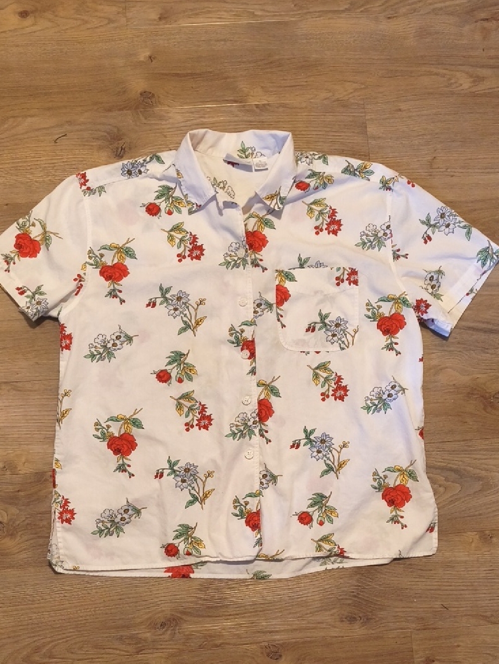 Nordstrom White Short-Sleeve Button-Down Shirt with Red Floral Print